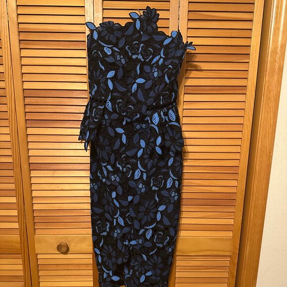 Elliatt Times Floral Crochet Dress - Picture 3 of 6